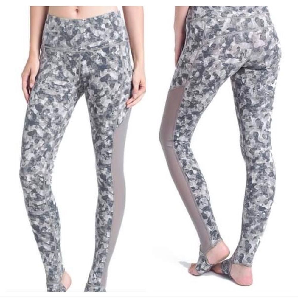 MONA B CAMO STIRRUP LEGGINGS